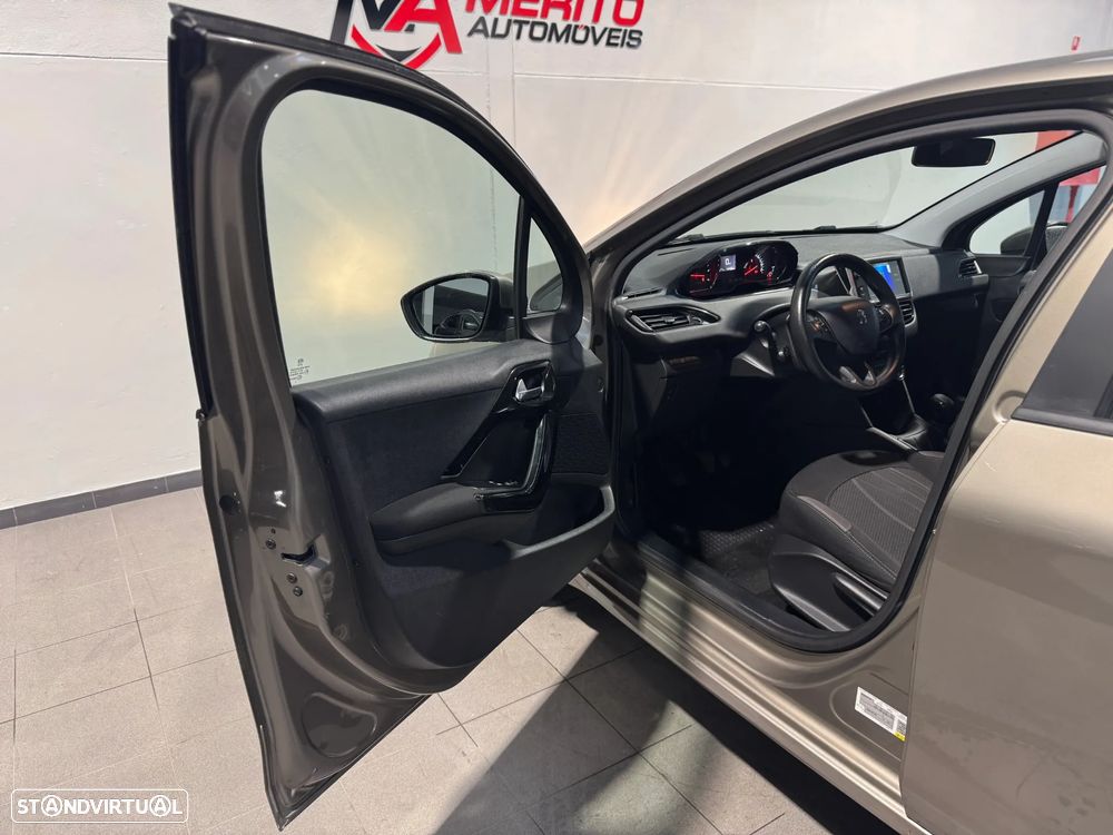 Peugeot 208 HDi 68 Access - 9