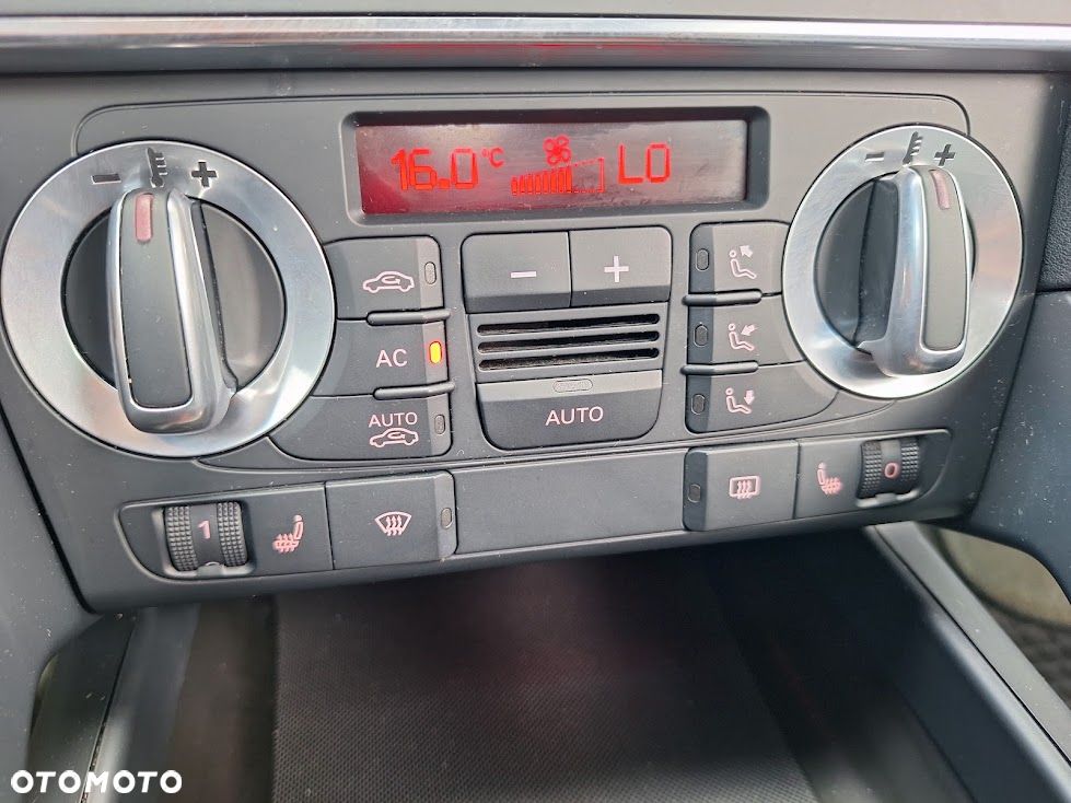 Audi A3 3-drzwiowe 1.4T FSI Ambiente - 6
