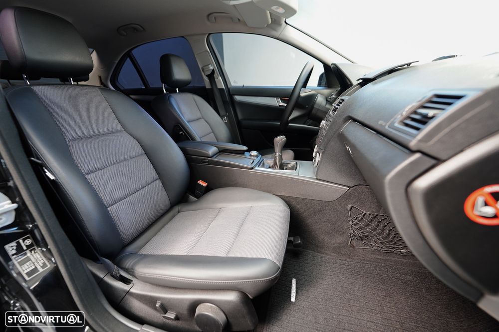 Mercedes-Benz C 220 CDi Avantgarde BlueEfficiency - 2