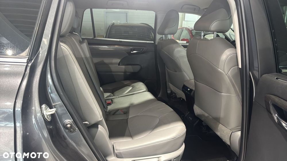 Toyota Highlander - 10