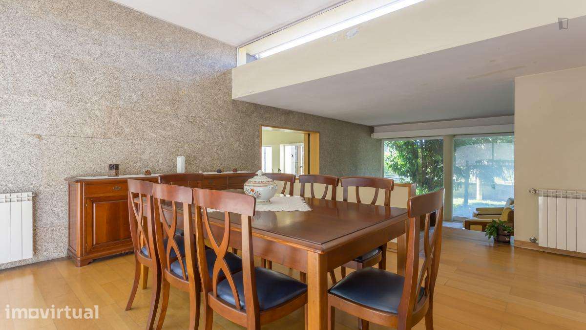 Quarto - localizado em Vila nova de gaia - Grande imagem: 5/23
