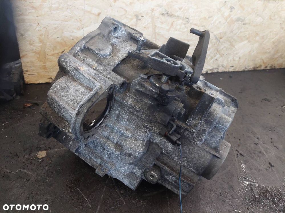 SKRZYNIA BIEGÓW AUDI A3 8P 2.0 TDI MANUAL 6 BIEGÓW KDN - 4