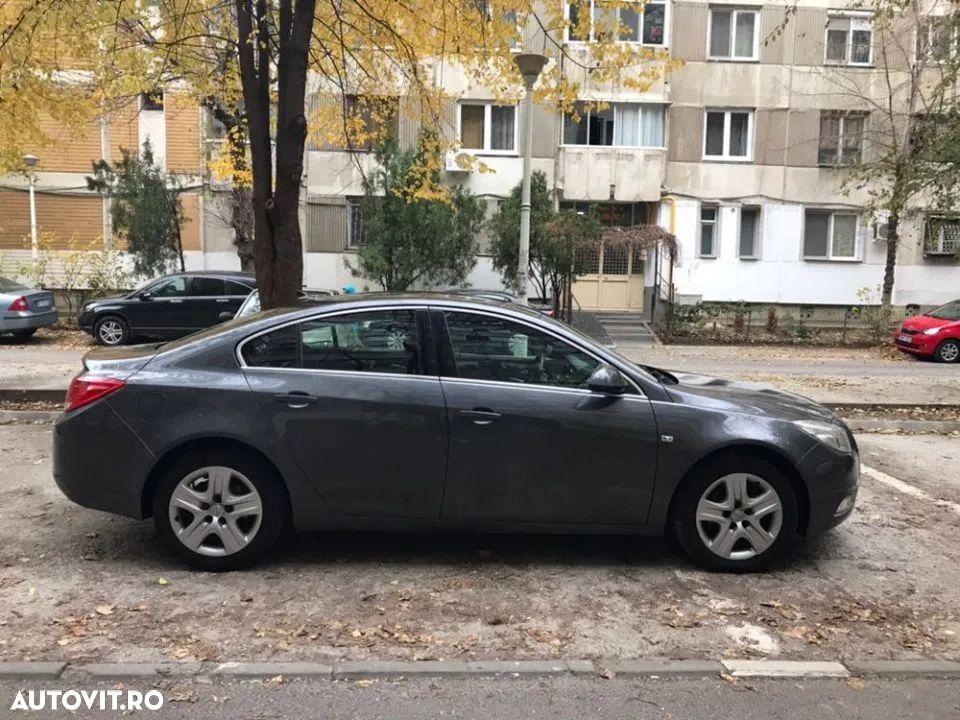 Opel Insignia - 8