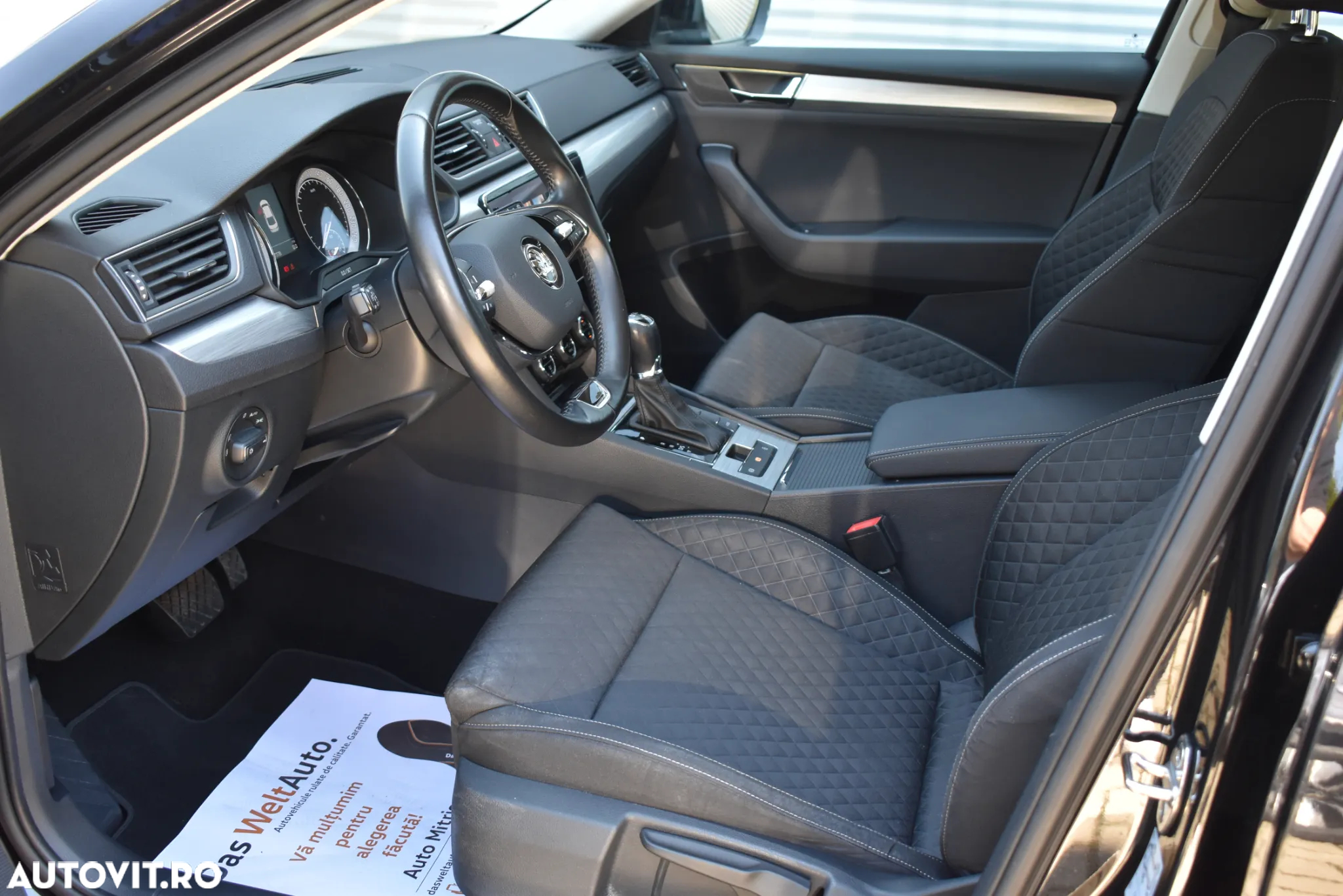 Skoda Superb 2.0 TDI DSG Ambition - 5