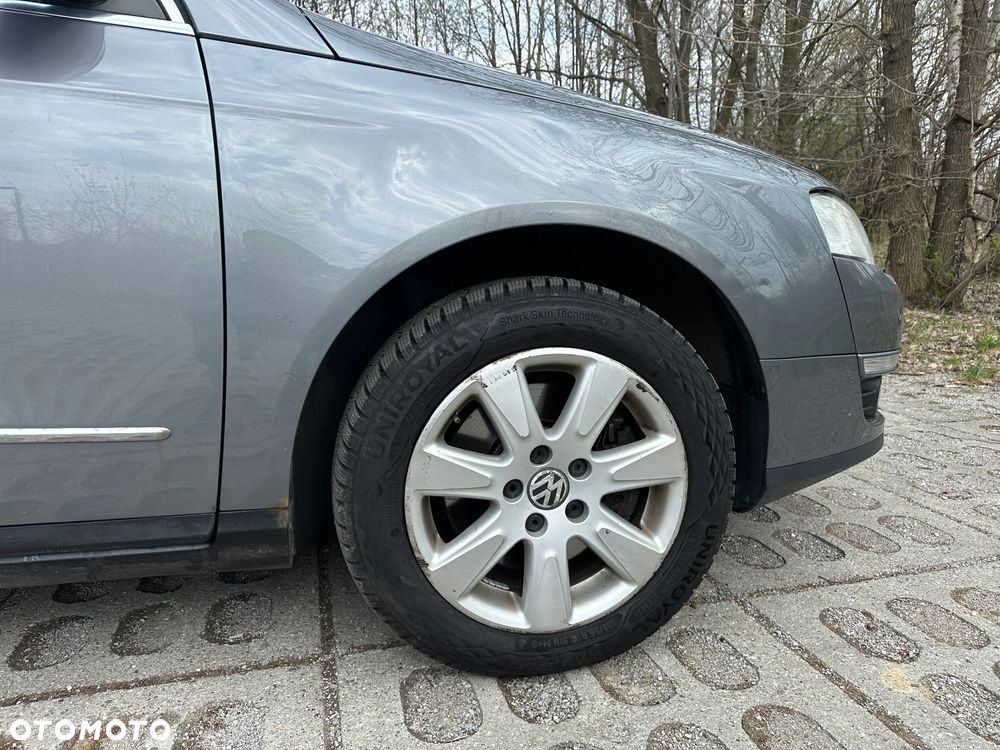 Volkswagen Passat - 27