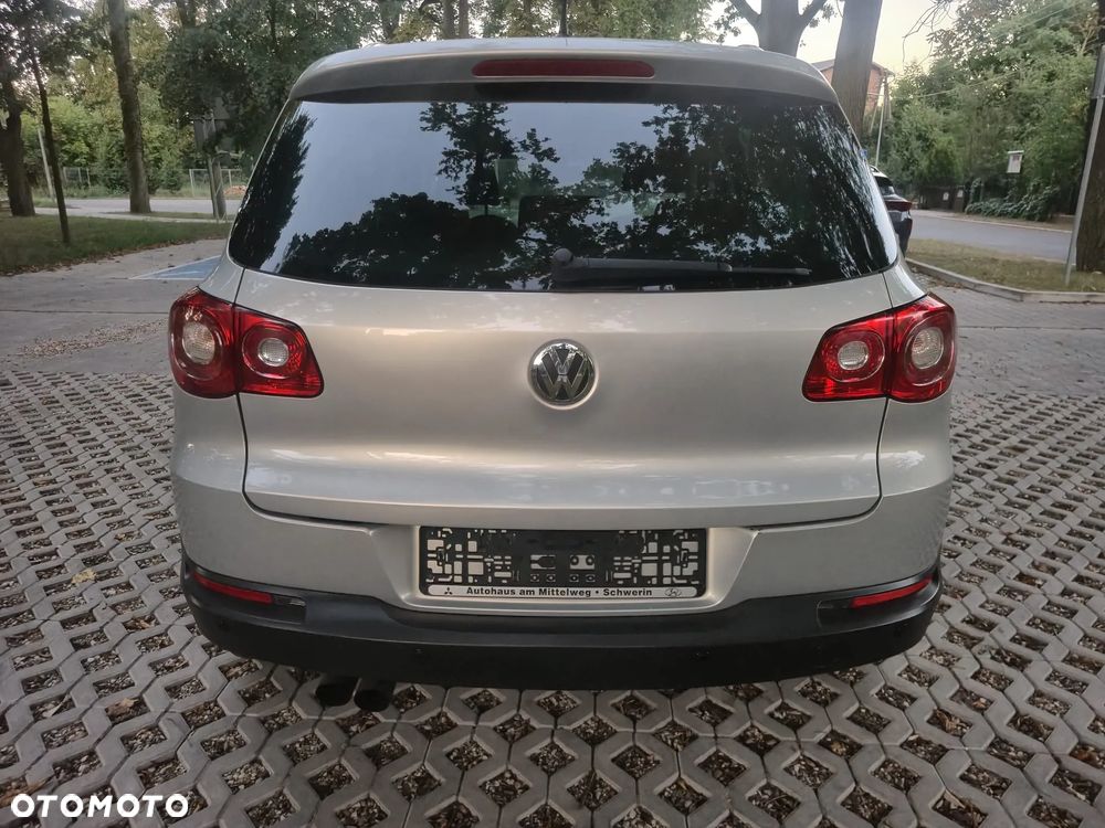 Volkswagen Tiguan - 5
