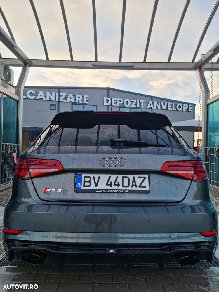 Audi RS3 - 2