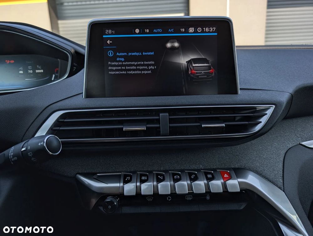 Peugeot 3008 PureTech 130 Stop & Start GPF Allure - 37