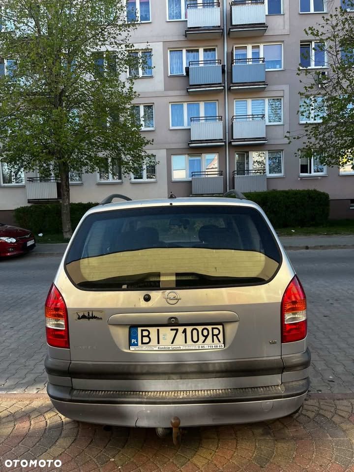 Opel Zafira 1.8 16V Elegance - 1