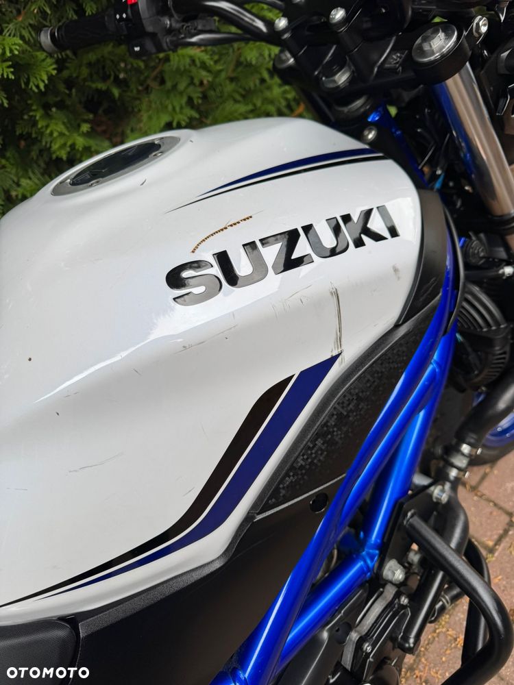 Suzuki SV - 16