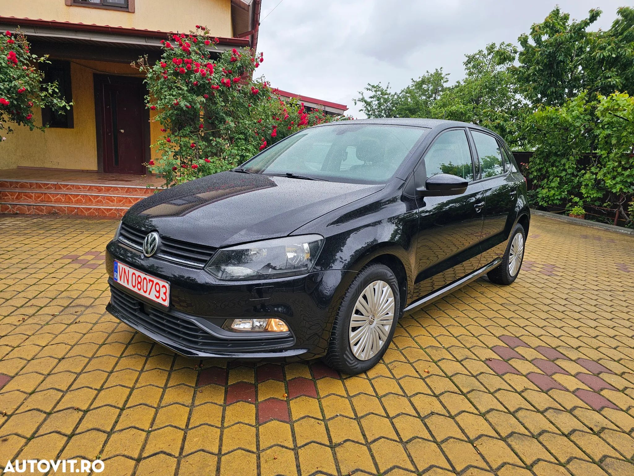 Volkswagen Polo 1.4 TDI (Blue Motion Technology) Comfortline - 1