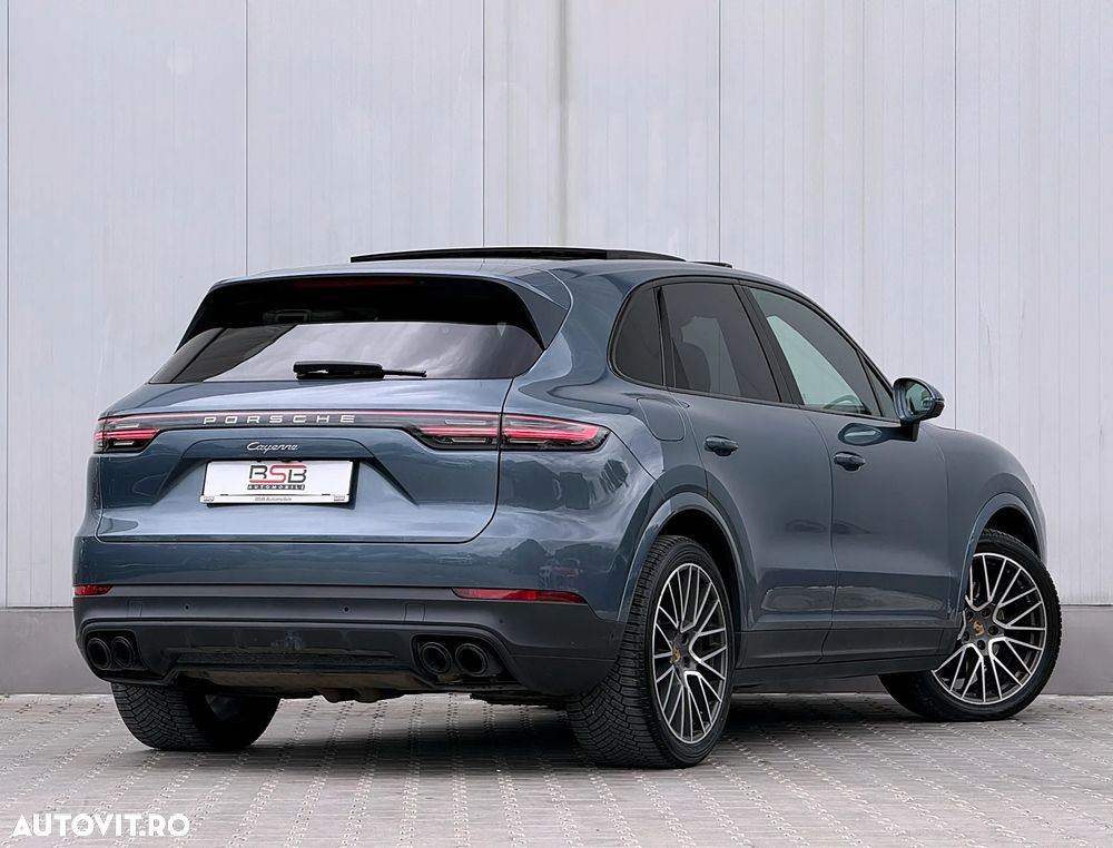 Porsche Cayenne Standard - 9