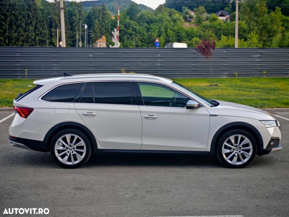 Skoda Octavia 2.0 TDI DSG 4X4 Scout - 4