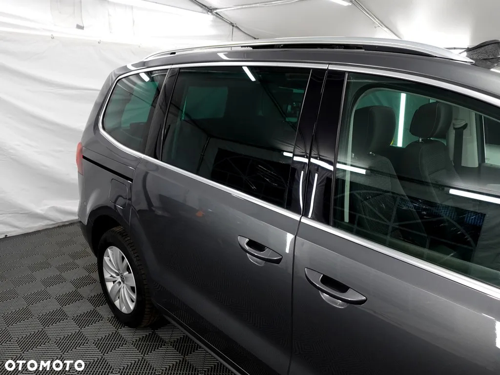 Volkswagen Sharan 2.0 TDI BMT Comfortline DSG - 29