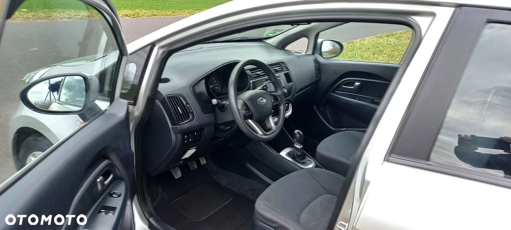 Kia Rio 1.4 Dream-Team Edition - 5