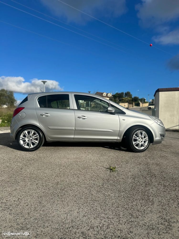 Opel Corsa 1.2 Enjoy - 3