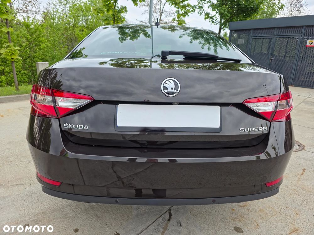 Skoda Superb 2.0 TSI Ambition DSG - 3