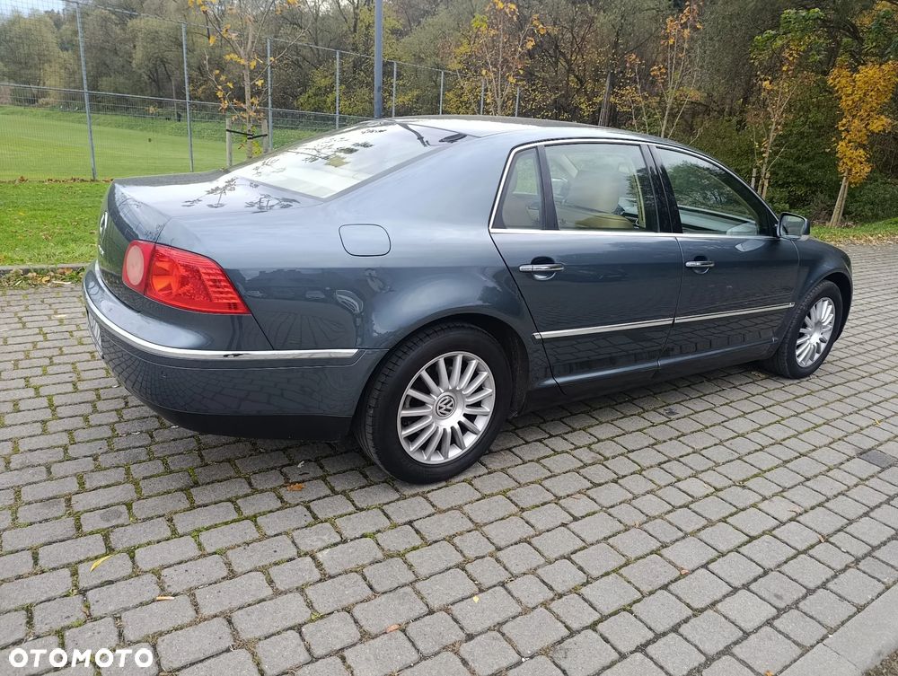 Volkswagen Phaeton - 7