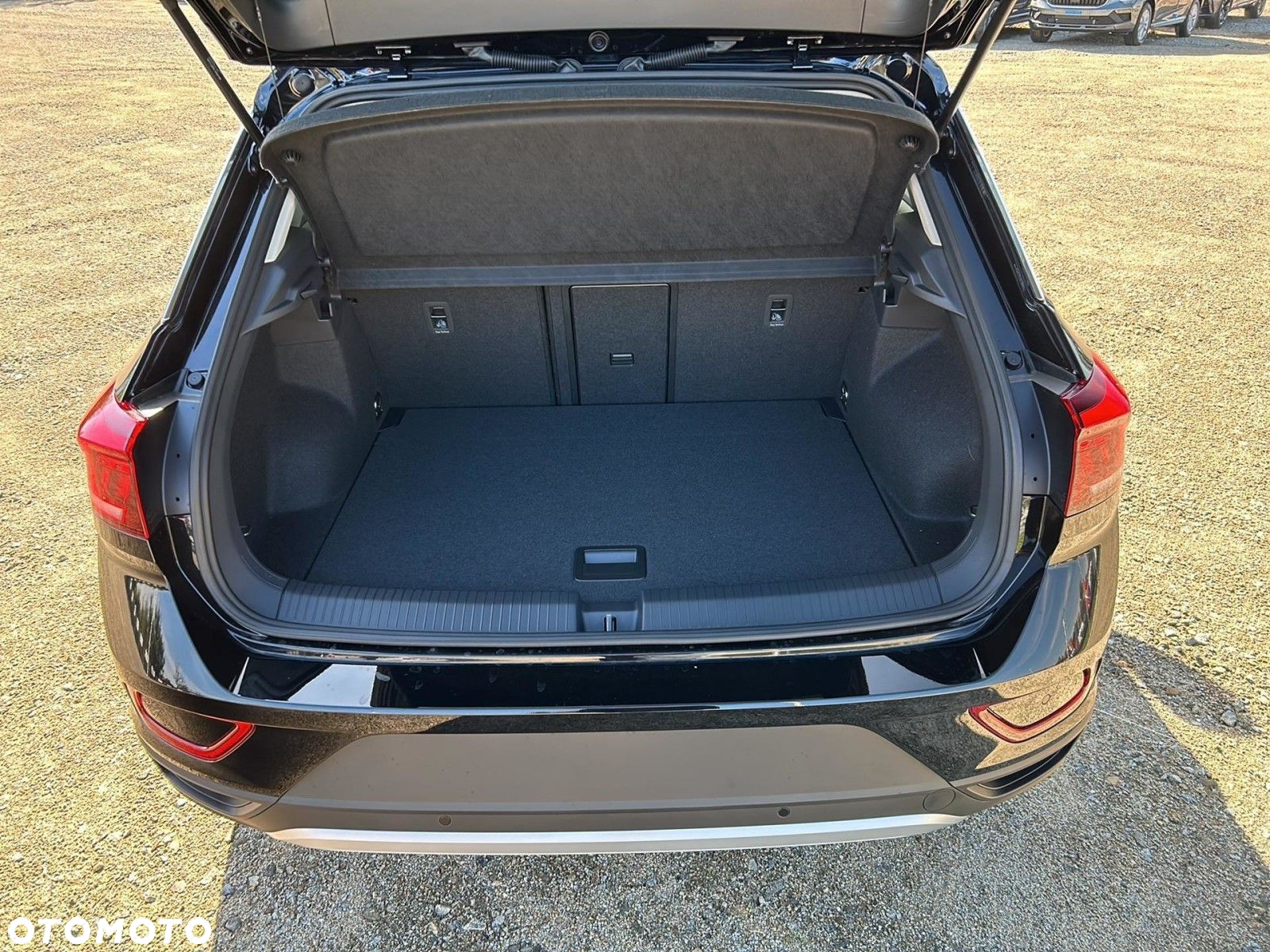 Volkswagen T-Roc - 18