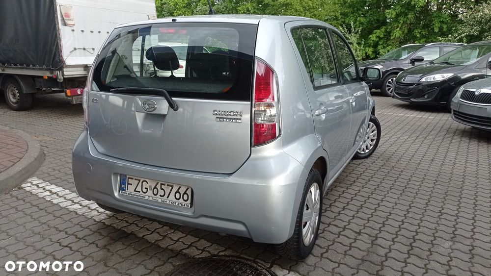 Daihatsu Sirion 1.3 - 16