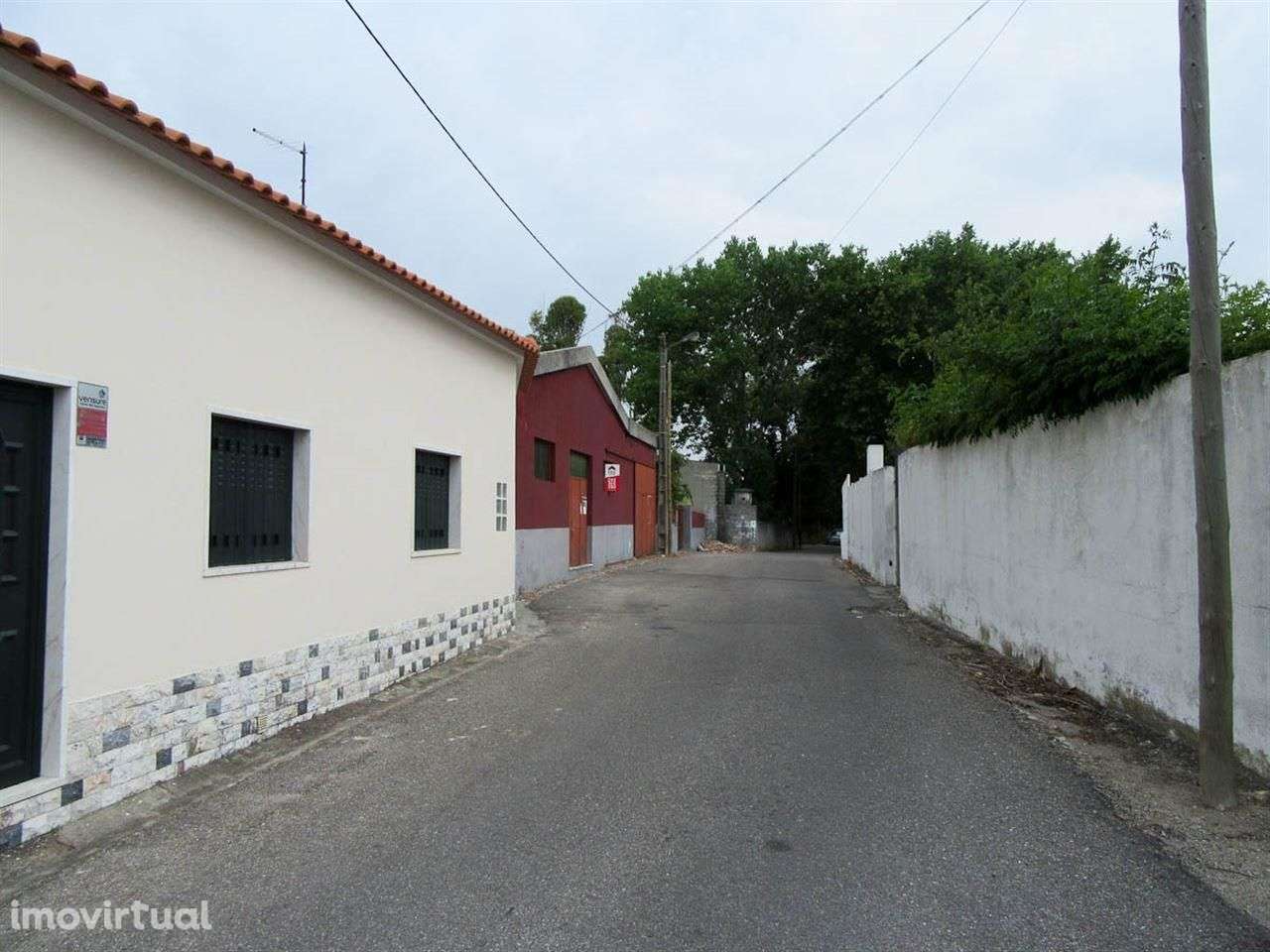 Armazém com Logradouro, no Centro da Cidade - Grande imagem: 2/8