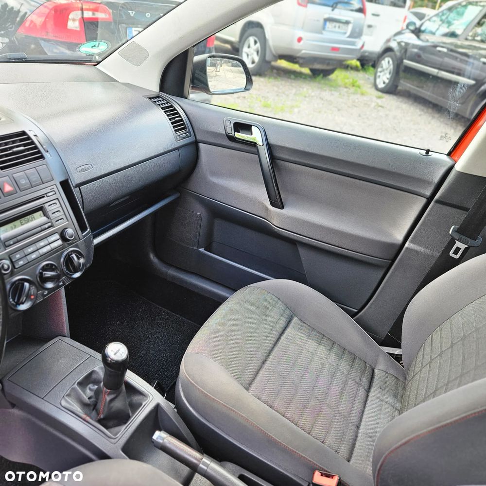 Volkswagen Polo - 14