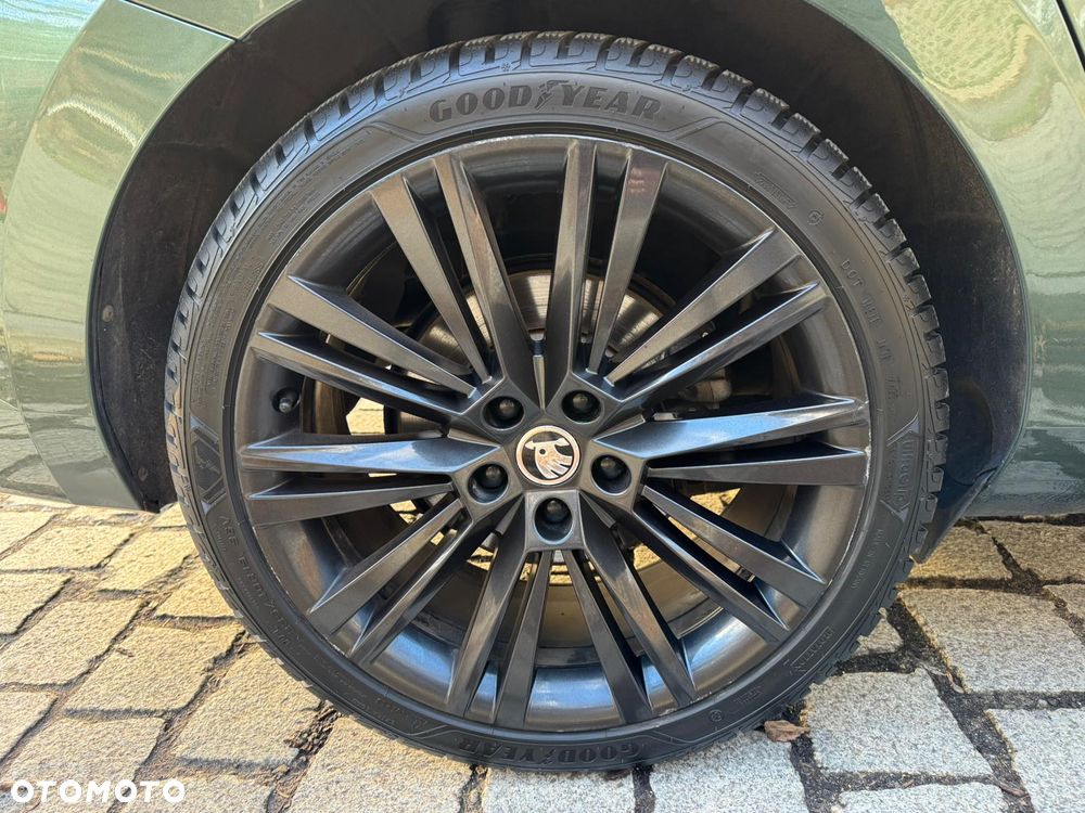 Skoda Superb 2.0 TDI L&K DSG - 16