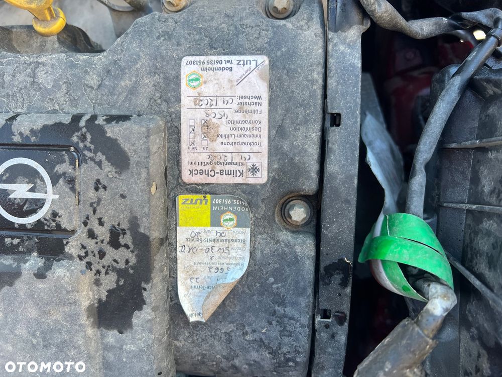 Opel Adam 1.4 Black Jack S&S - 28