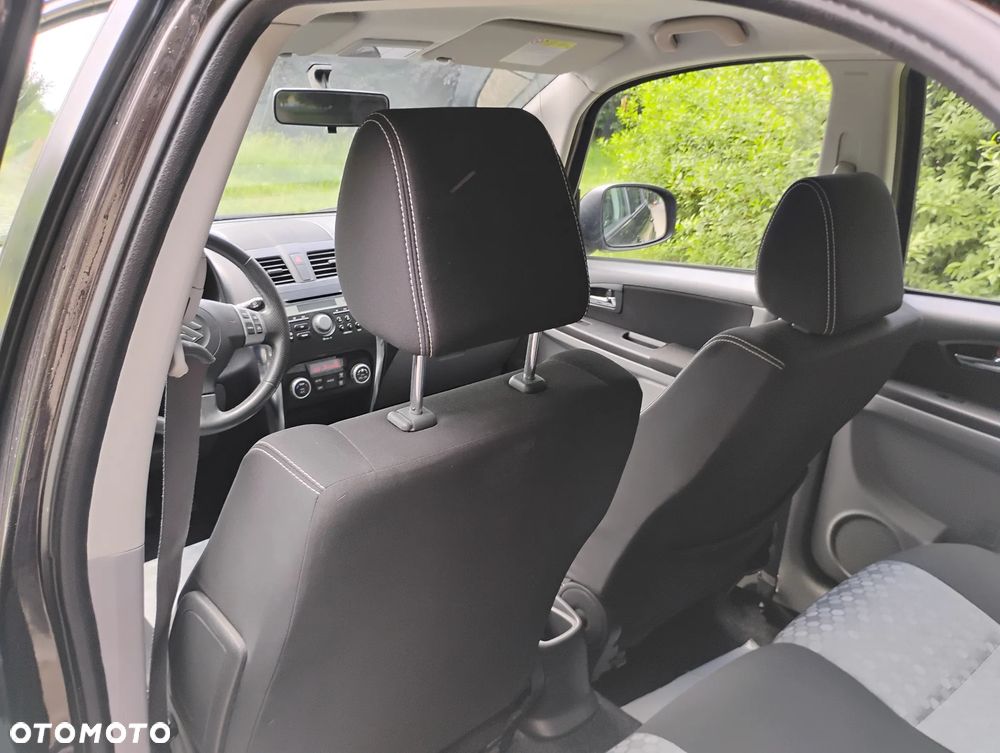 Suzuki SX4 Classic 2.0 DDiS 4x4 Comfort - 8