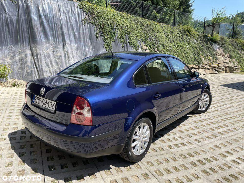 Volkswagen Passat - 3