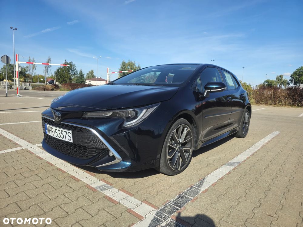 Toyota Corolla - 2