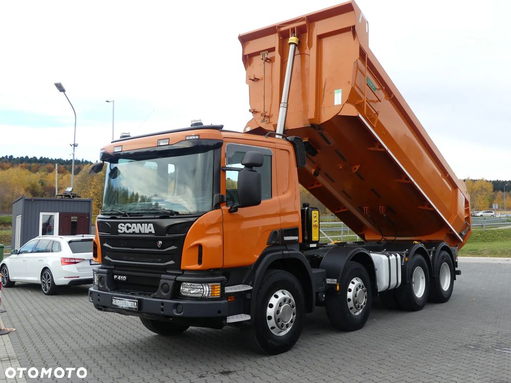 Scania P410 8x4 / WYWROTKA TYLNO ZSYPOWA / ALUFELGI / MANUAL / - 2