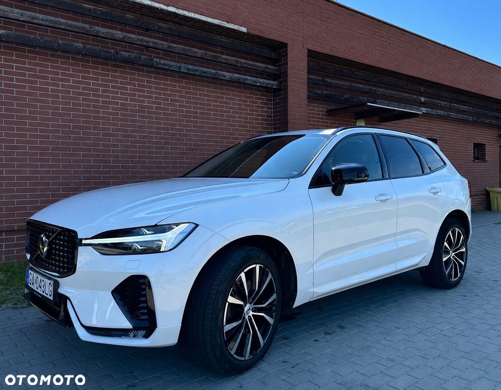 Volvo XC 60 B5 B AWD Plus Dark - 1