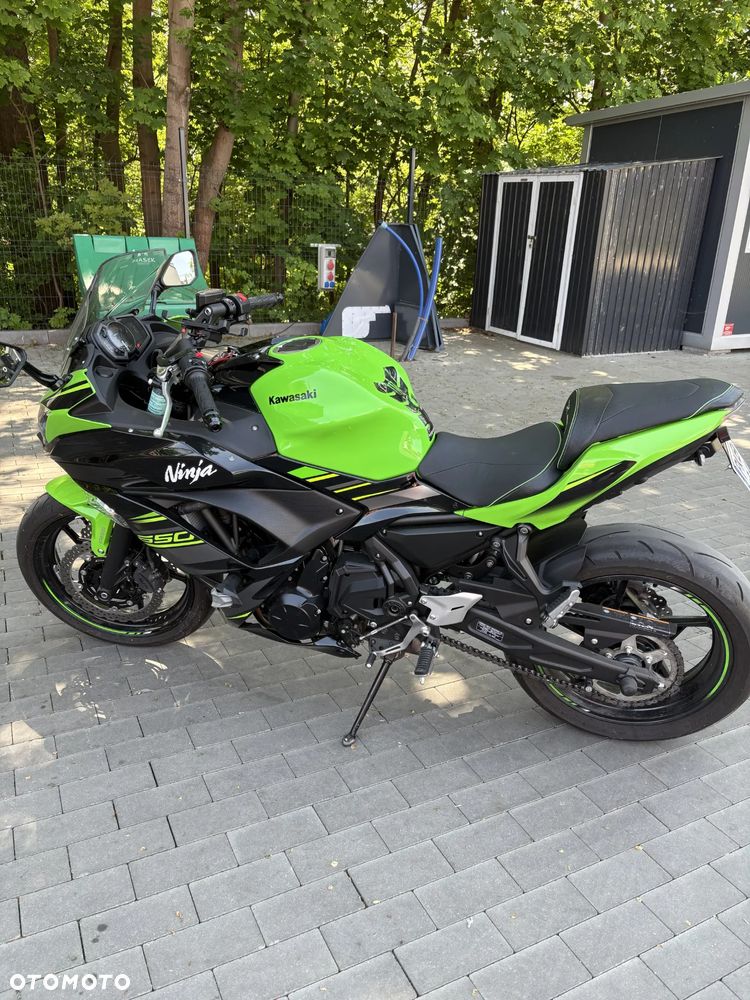 Kawasaki Ninja - 7