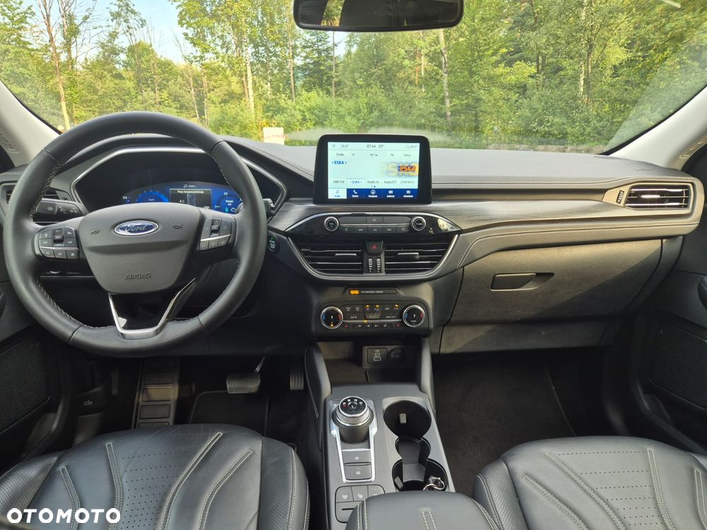 Ford Kuga - 8