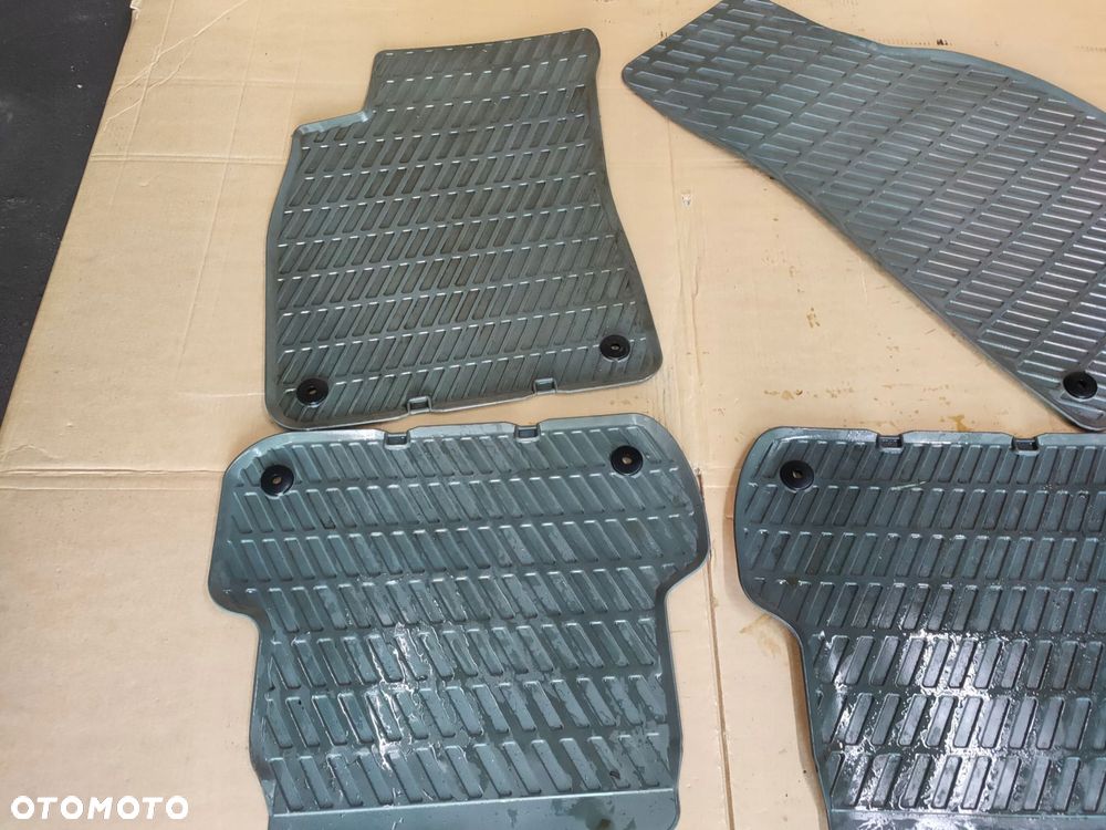 komplet dywaników gumowych audi a4 8e1061501 orginał szare - 3