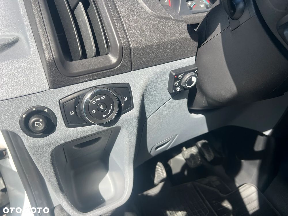 Ford Transit - 15