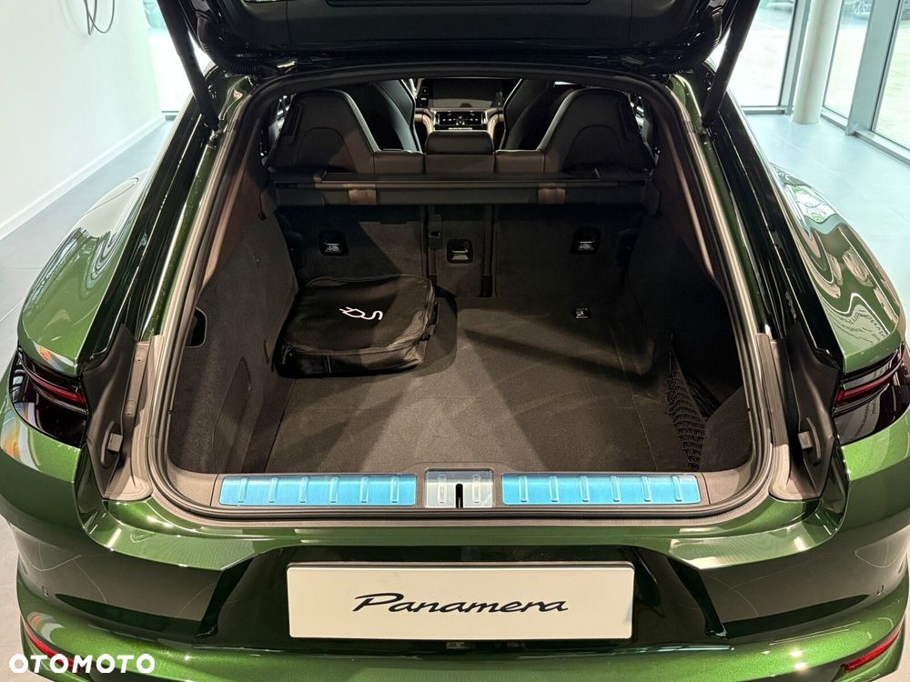 Porsche Panamera - 31