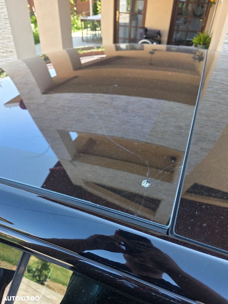 Tesla Model 3 - 10