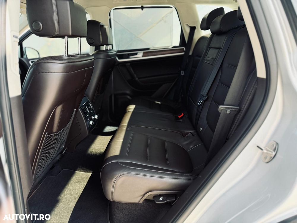 Volkswagen Touareg 3.0 V6 TDI SCR Blue Motion DPF Automatik Terrain Tech Executive Edition - 22