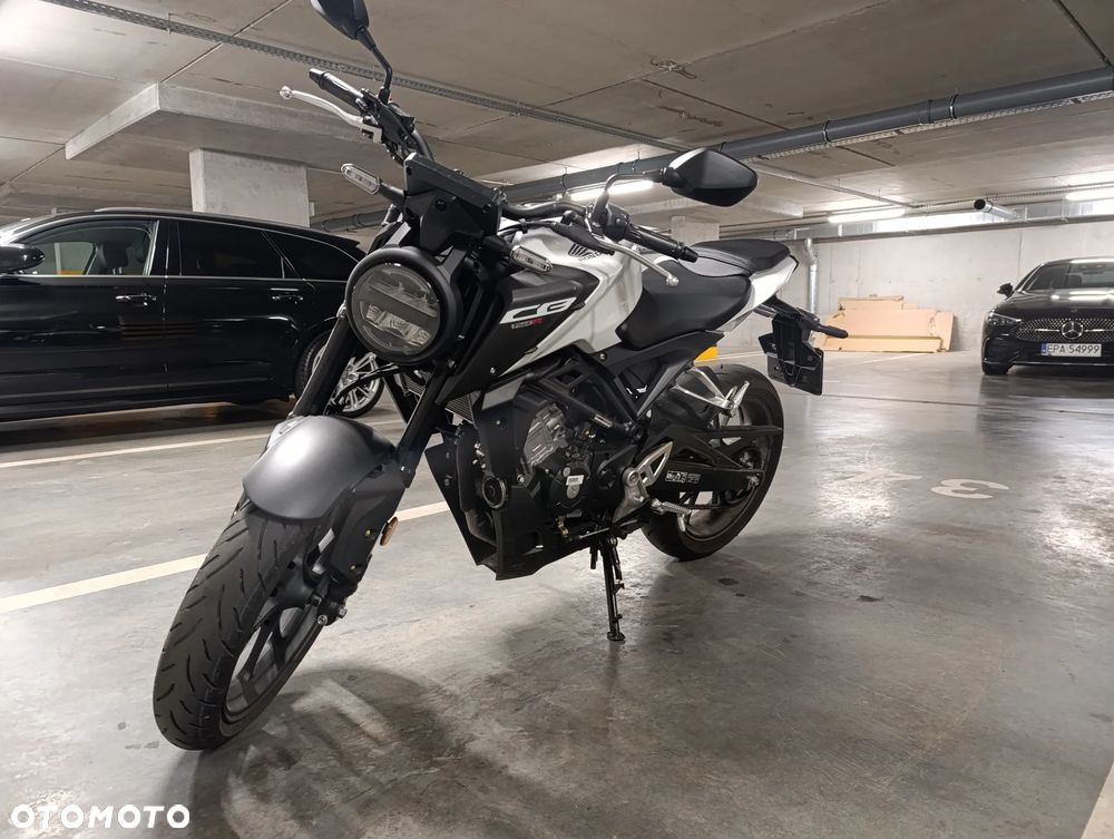 Honda CB - 2