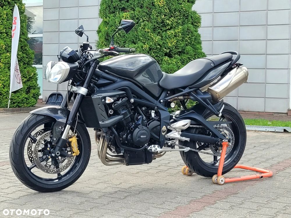 Triumph Street Triple - 16