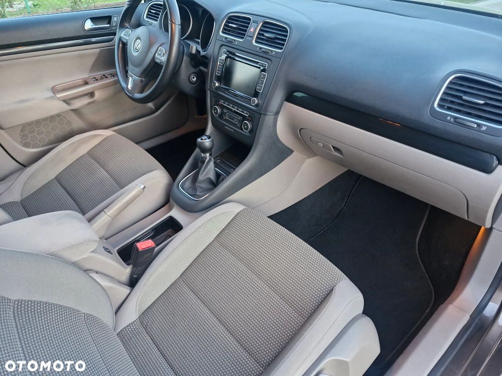 Volkswagen Golf 2.0 TDI DPF Comfortline - 16