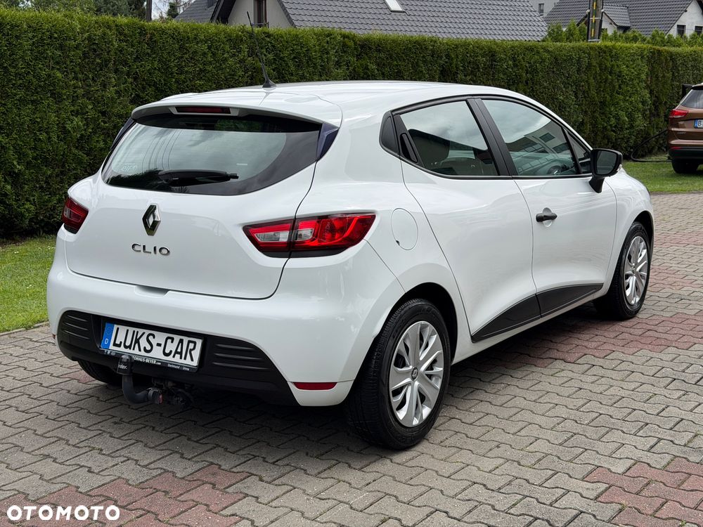 Renault Clio 1.2 16V 75 Limited - 7
