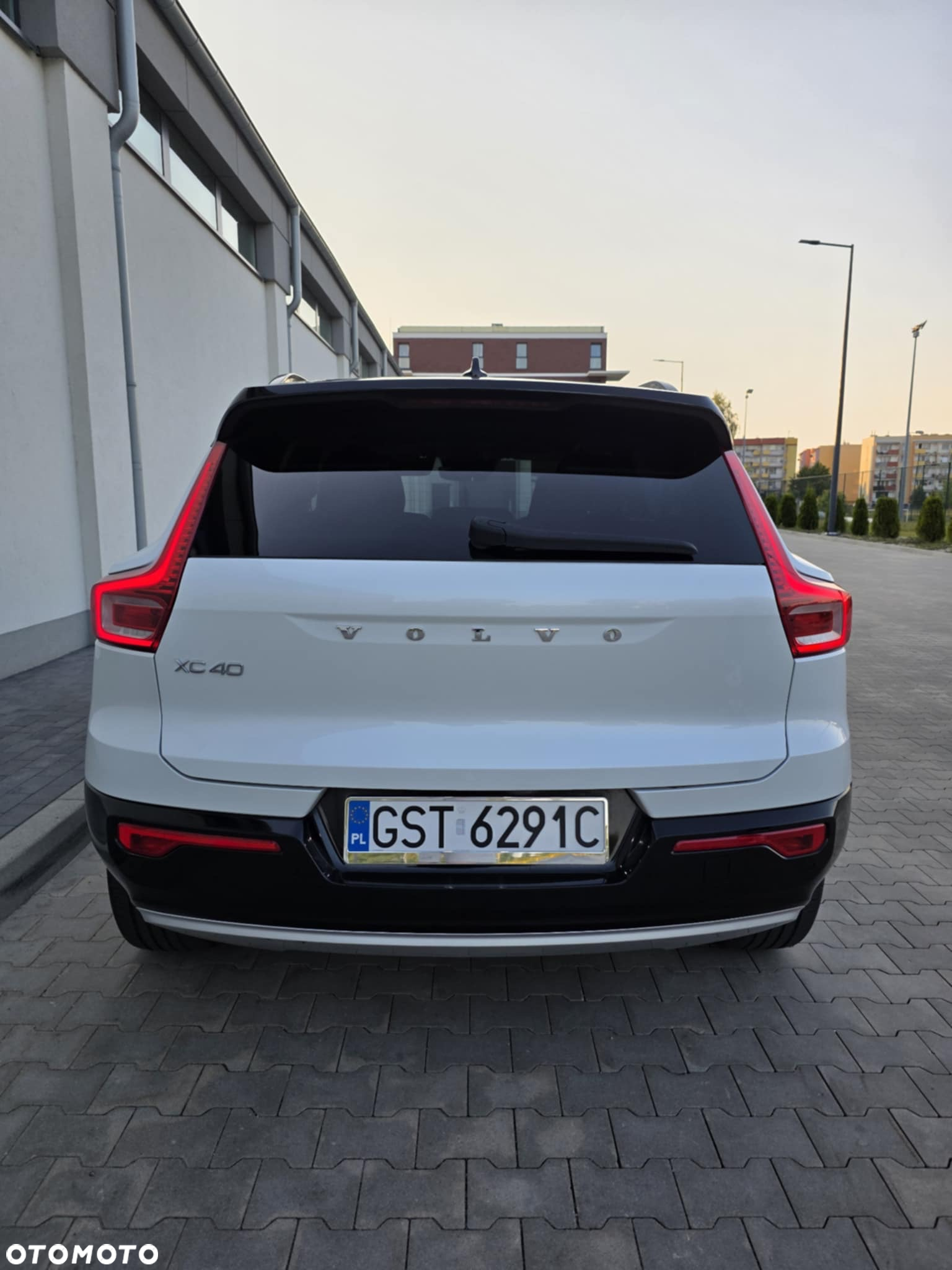 Volvo XC 40 T4 Plug-In Hybrid Inscription - 8