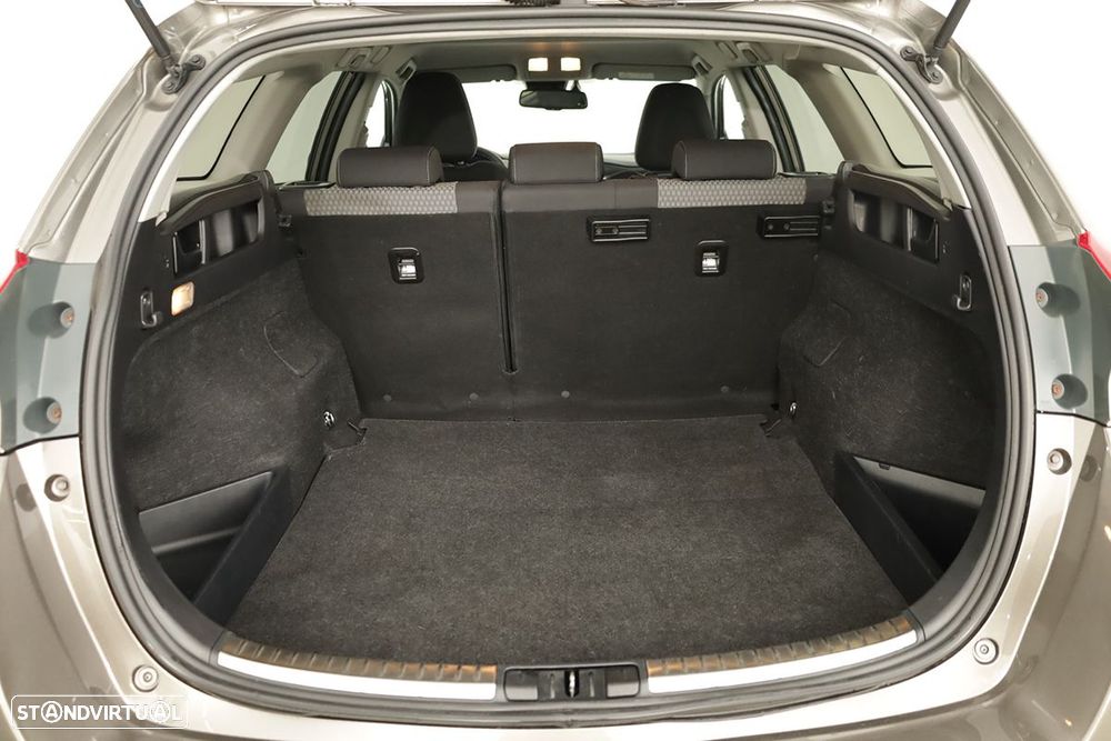 Toyota Auris Touring Sports 1.2T Comfort +P.Techno+P.Sport - 21