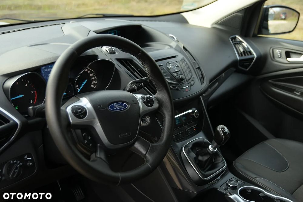 Ford Kuga 2.0 TDCi 4WD Titanium Plus - 26