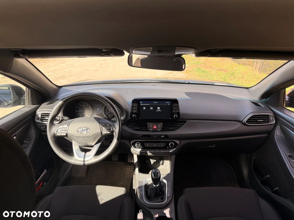 Hyundai i30 1.4 GO - 16