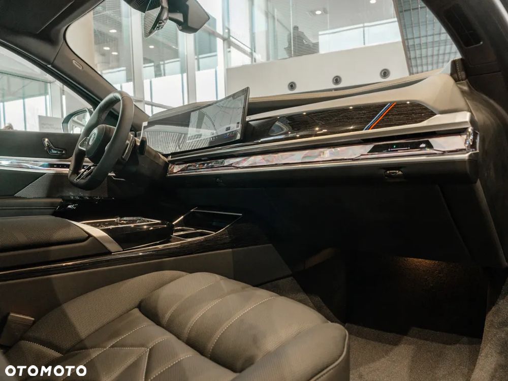 BMW Seria 7 740d xDrive - 8