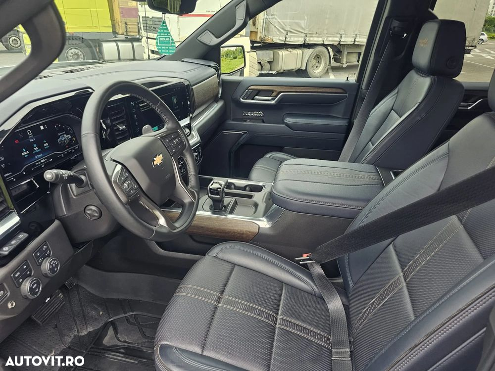 Chevrolet Silverado - 11